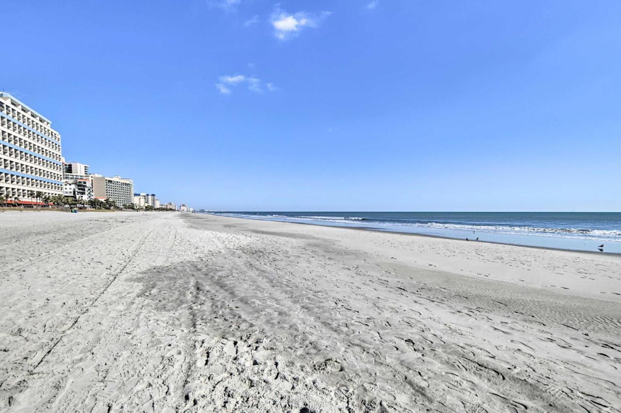 Beachfront Condo In Myrtle Beach With Pool Access Exterior photo